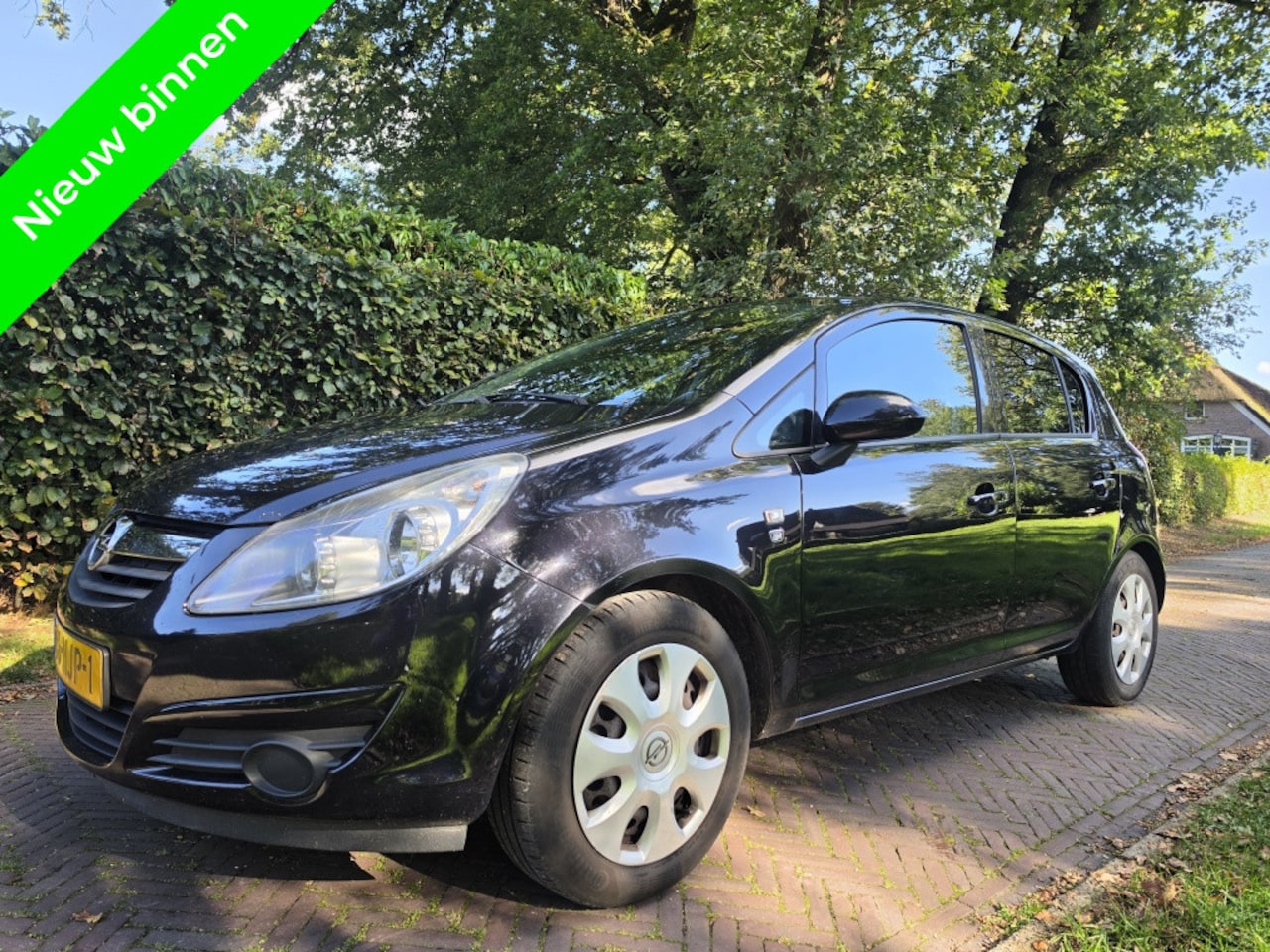 Opel Corsa - 1.2-16V '111' Edition 1.2-16V 111 Edition - AutoWereld.nl