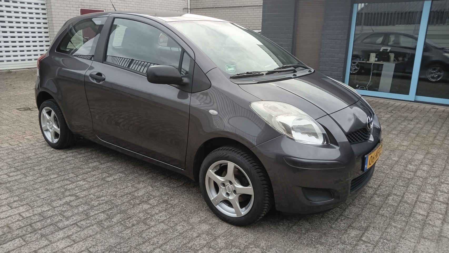 Toyota Yaris - 1.0 VVTi Cool - AutoWereld.nl