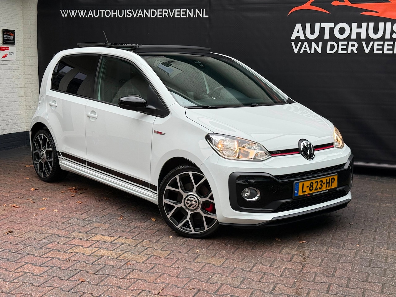 Volkswagen Up! - 1.0 TSI GTI 1.0 TSI GTI, Beats/Pano/Clima/Cruise/Camera/DAB/Etc! - AutoWereld.nl