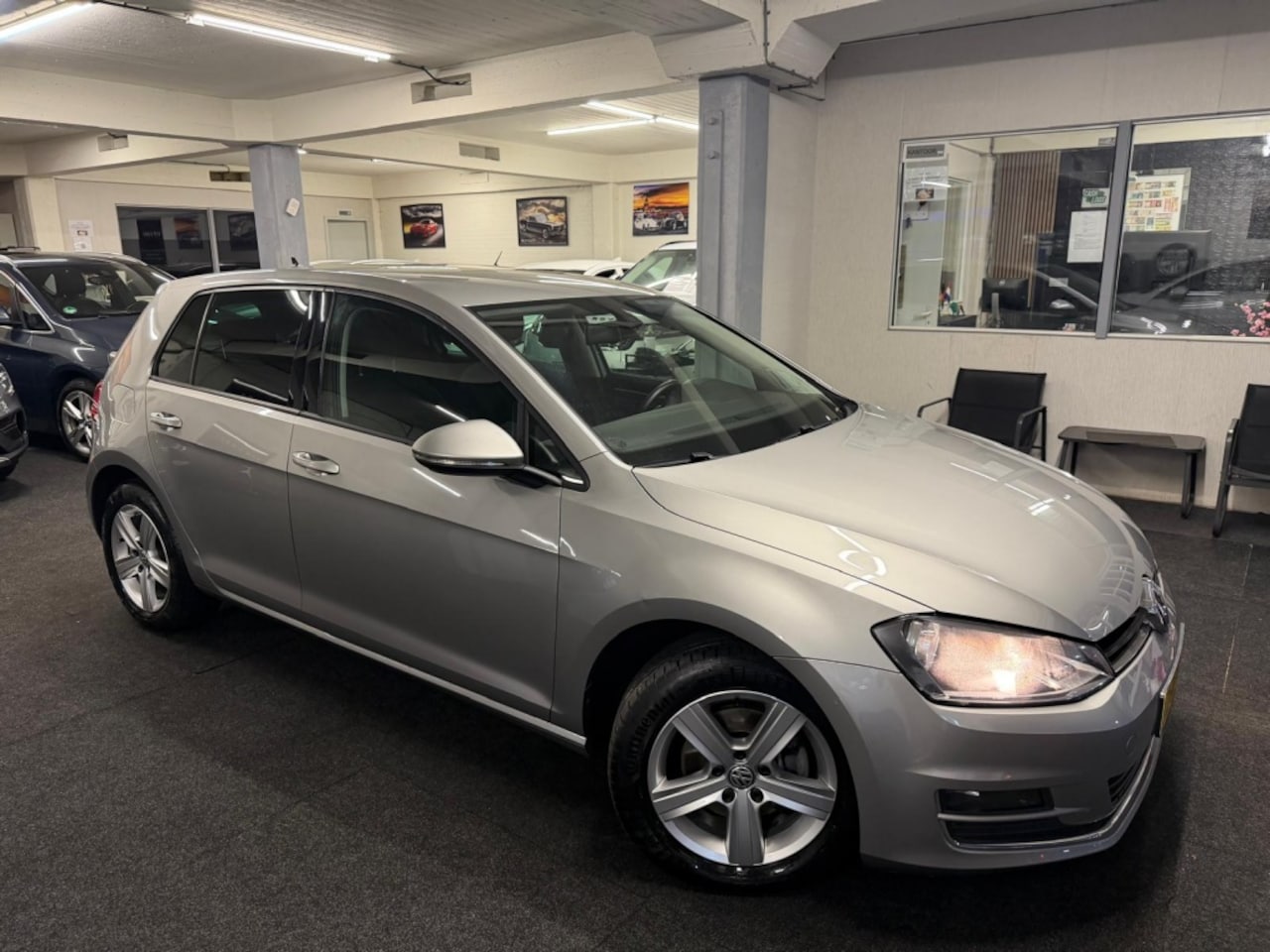 Volkswagen Golf - 1.2 TSI Highline*NAP*Navi*Alcantara - AutoWereld.nl