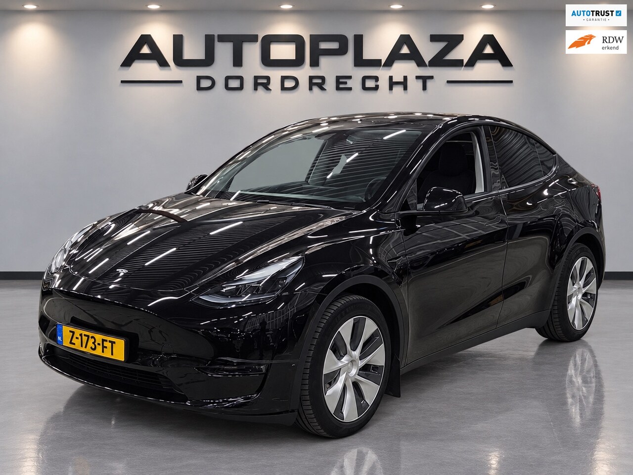 Tesla Model Y - Long Range AWD 75 kWh Long Range AWD 75 kWh - AutoWereld.nl