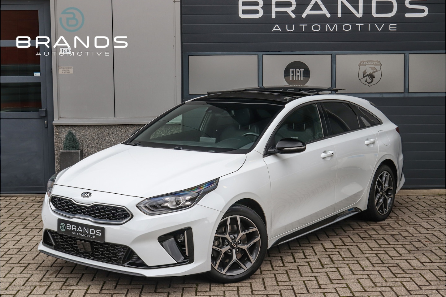 Kia Pro cee'd - 1.4 T-GDI GT-Line Navi Pano Camera Zeer luxe - AutoWereld.nl
