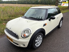 MINI 3-Deurs - 1.4 One AUTOMAAT/Nieuwe APK/Lichtmetaal/Rijdt perfect/2sleutels