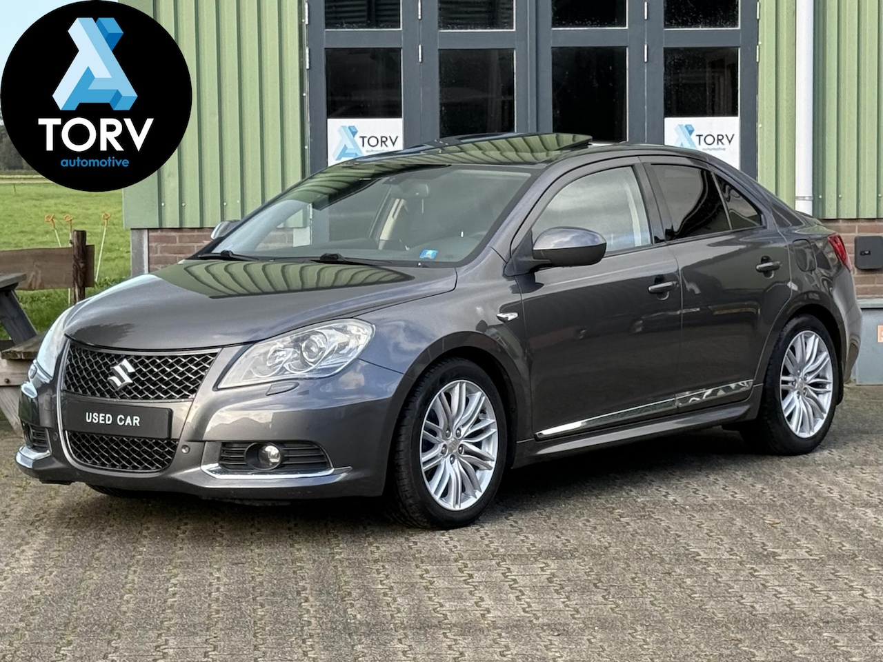 Suzuki Kizashi - 2.4 Sport | AWD | Leder | Trekhaak | Camera | - AutoWereld.nl