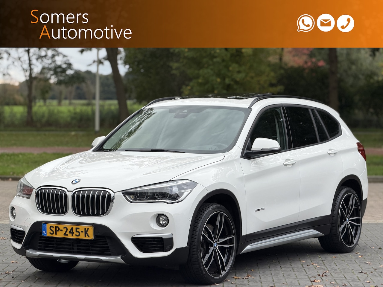 BMW X1 - xDrive20i High Executive | Panorama | 20" | Lederen Sportstoelen - AutoWereld.nl