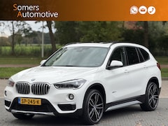 BMW X1 - xDrive20i High Executive | Panorama | 20" | Lederen Sportstoelen