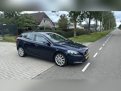 Volvo V40 - 1.6 D2 Summum 228.000 NAP LEER CLIMA BLAUW 2013