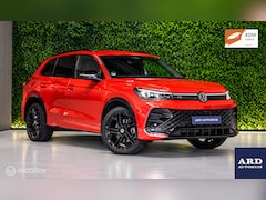 Volkswagen Tiguan - 1.5 eHybrid R-Line|Leer|Trekh.|NL|IQ Light