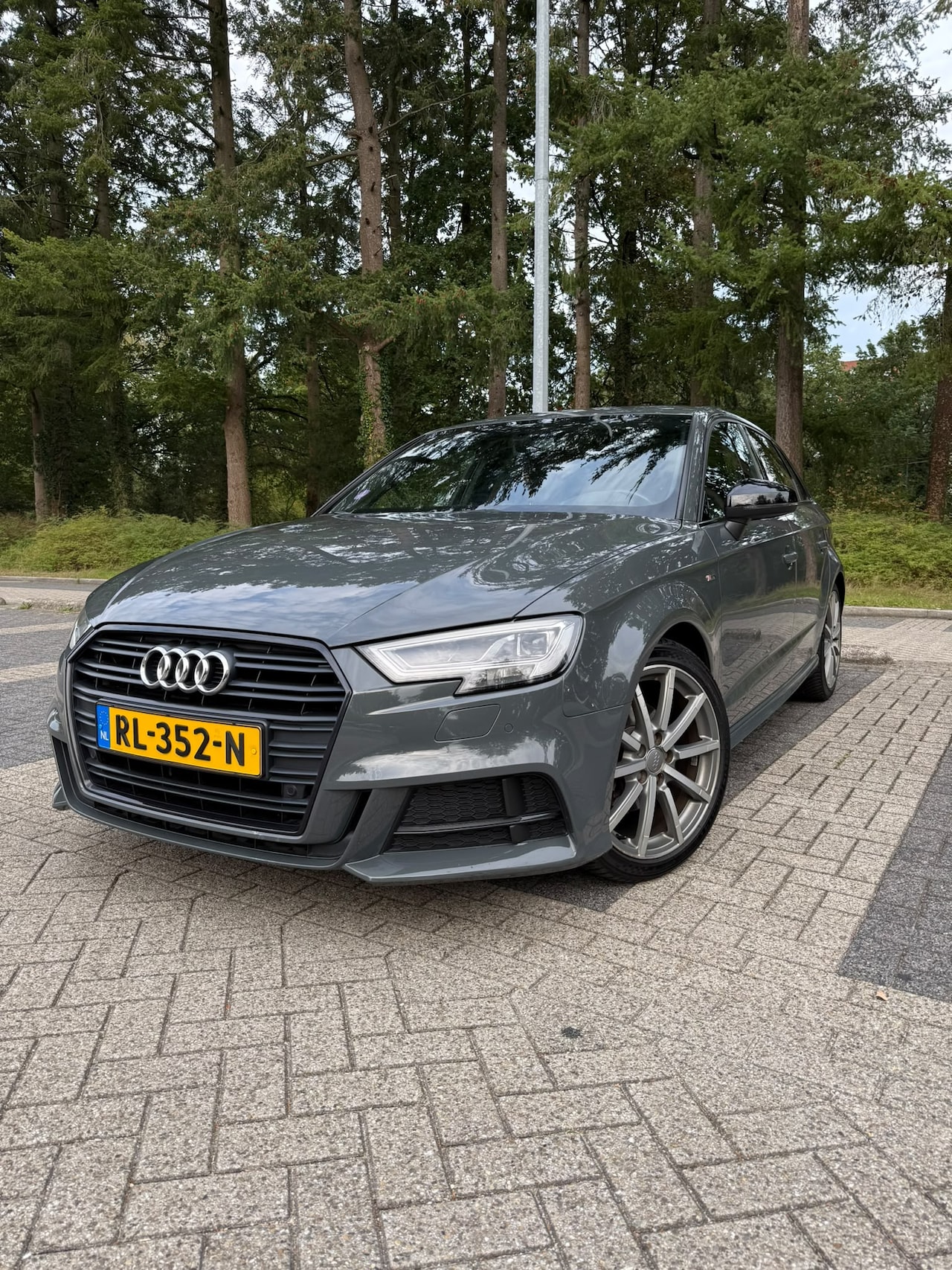 Audi A3 Sportback - 1.5 TFSI CoD Sport S Line Edition - AutoWereld.nl