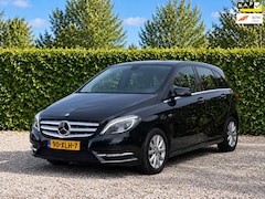 Mercedes-Benz B-klasse - 180 LED/Ambientverl./Trekhaak/Carplay