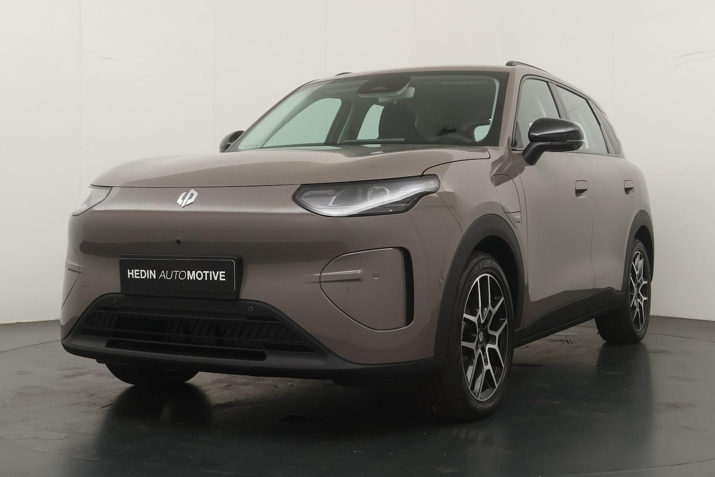 Leapmotor B03X - ProMax Design 53 kWh | 382 km WLTP | 360° Camera | Apple Carplay/Android Auto | Climate Co - AutoWereld.nl