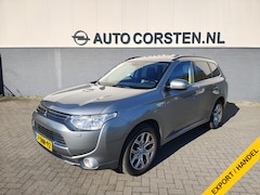 Mitsubishi Outlander - 2.0I PHEV 203PK Automaat Panoramadak Trekhaak Hybride 4WD Leder+Verwarmd Bluetooth Rockfor