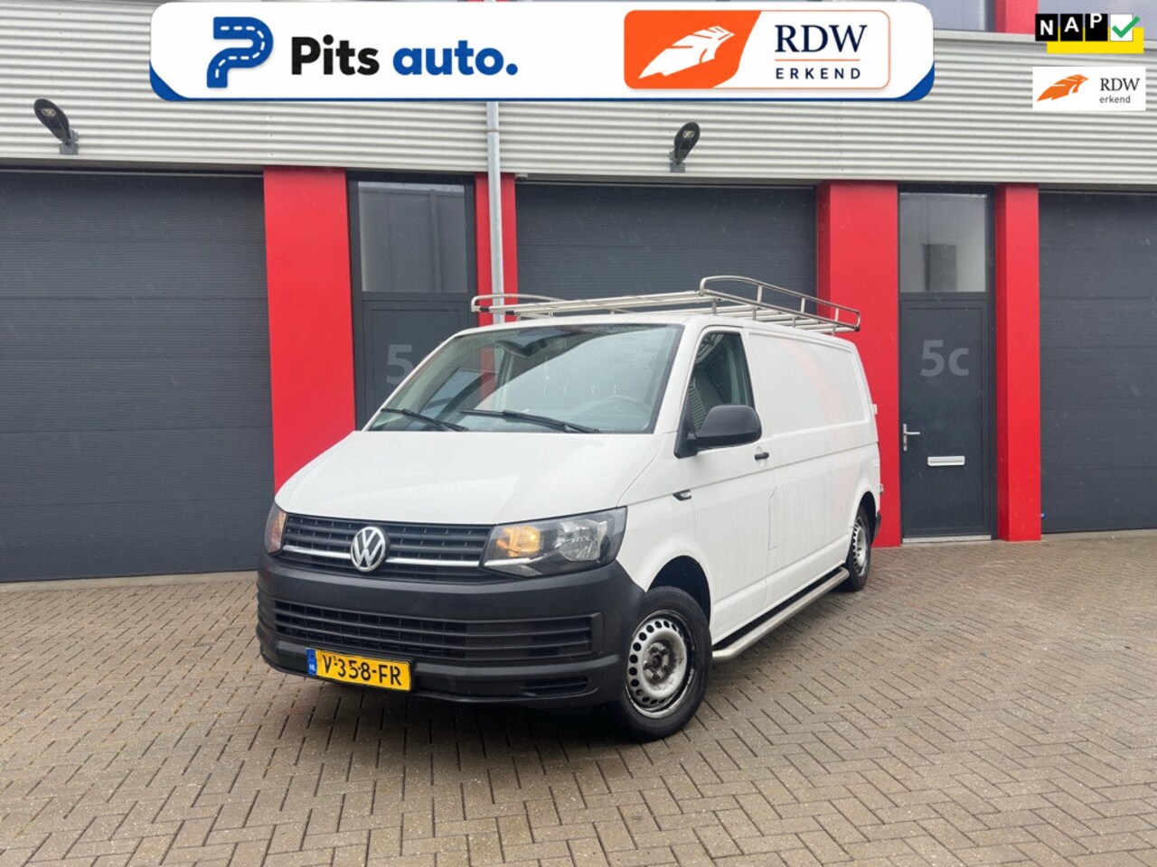 Volkswagen Transporter - 2.0 TDI L2H1 2.0 TDI L2H1 - AutoWereld.nl