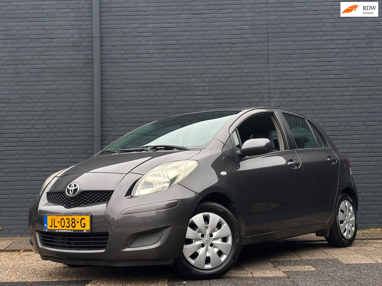 Toyota Yaris - 1.3 VVTi 5-Deurs | Dealer Onderhouden | Airco - AutoWereld.nl