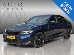 BMW 3-serie - 320e M-Sport HEAD-UP | SFEER VERLICHTING | HARMAN/KARDON | DODEHOEK DETECTIE | CAMERA | LE