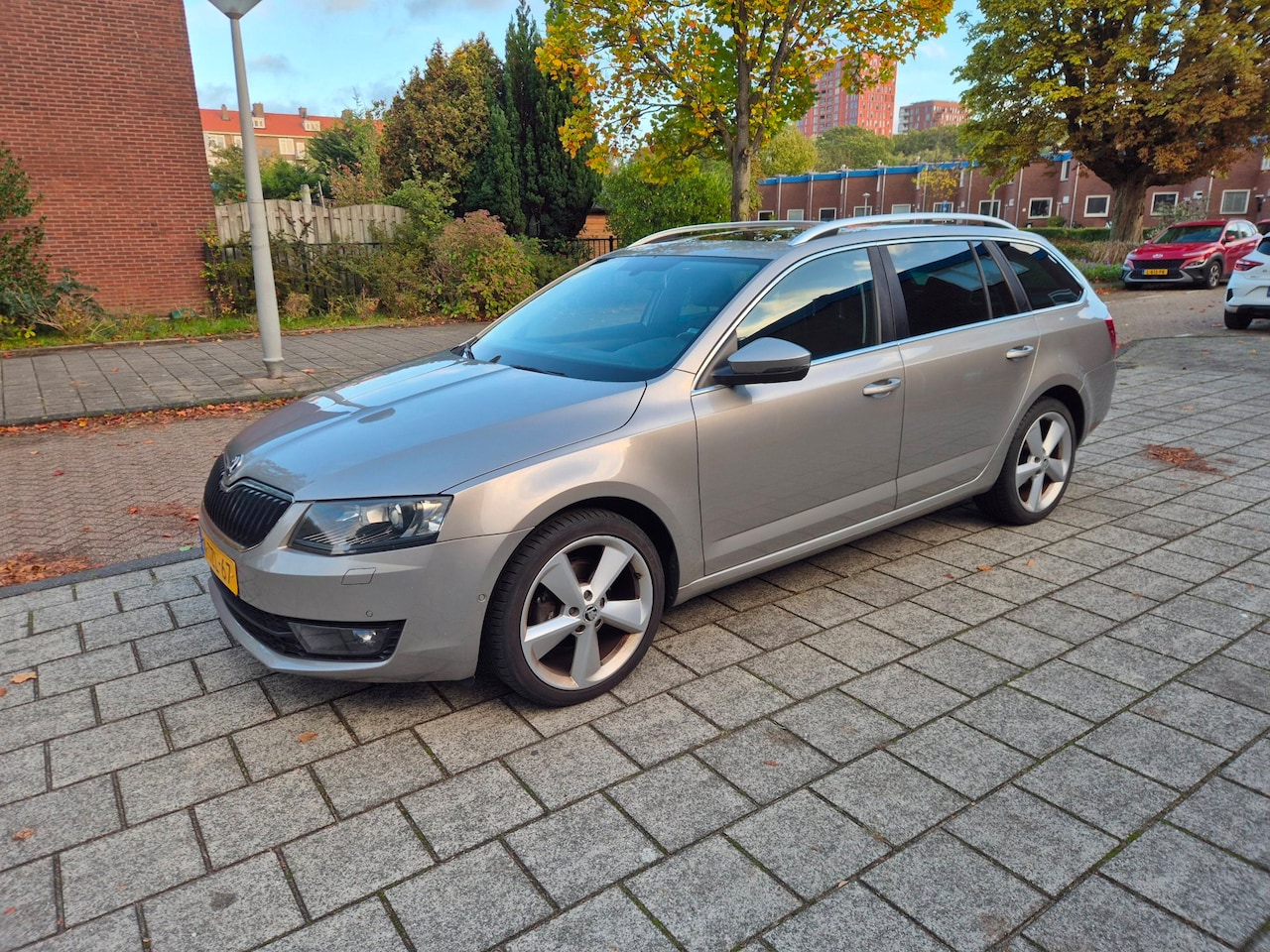 Skoda Octavia Combi - 1.2 TSI Greentech Elegance Businessline 1.2 TSI Greentech Elegance Businessline - AutoWereld.nl