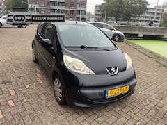 Peugeot 107 - 1.0-12V XR