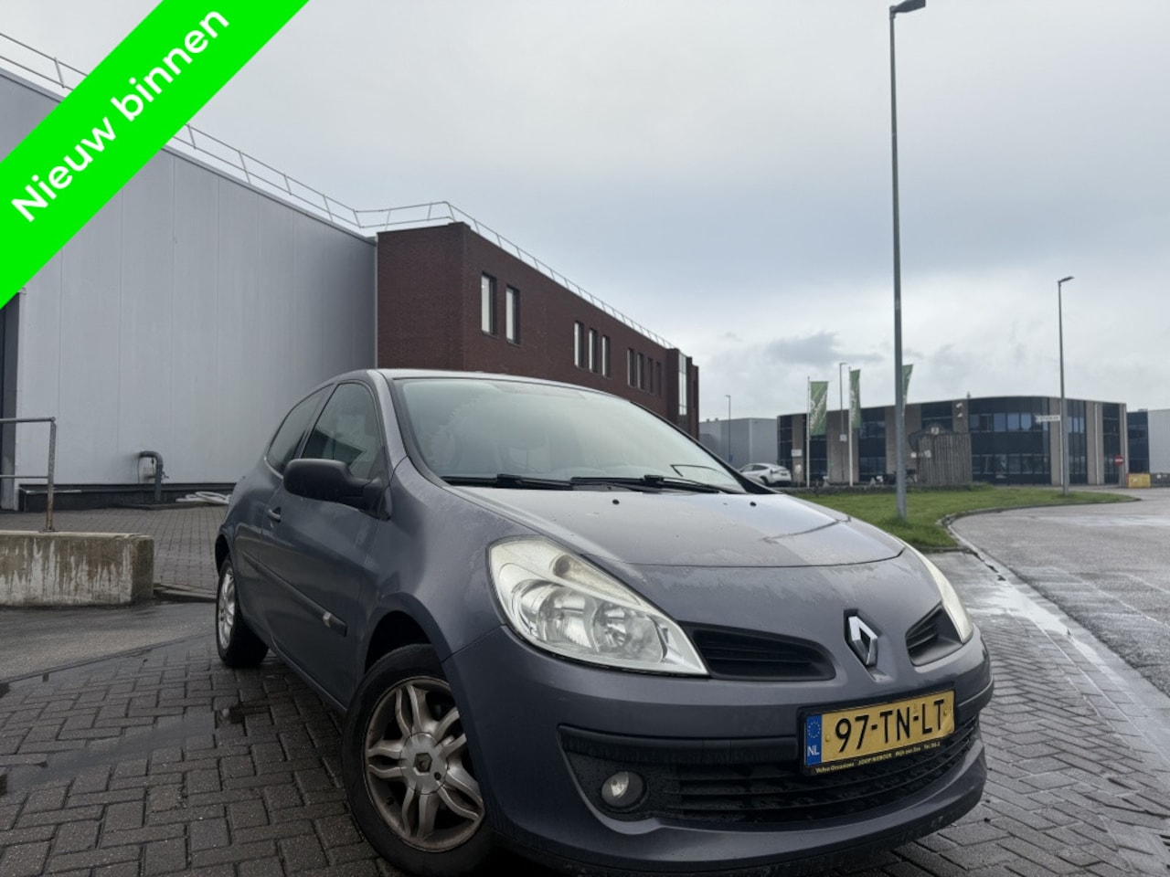 Renault Clio - 1.2-16V Expression 1.2-16V Expression - AutoWereld.nl