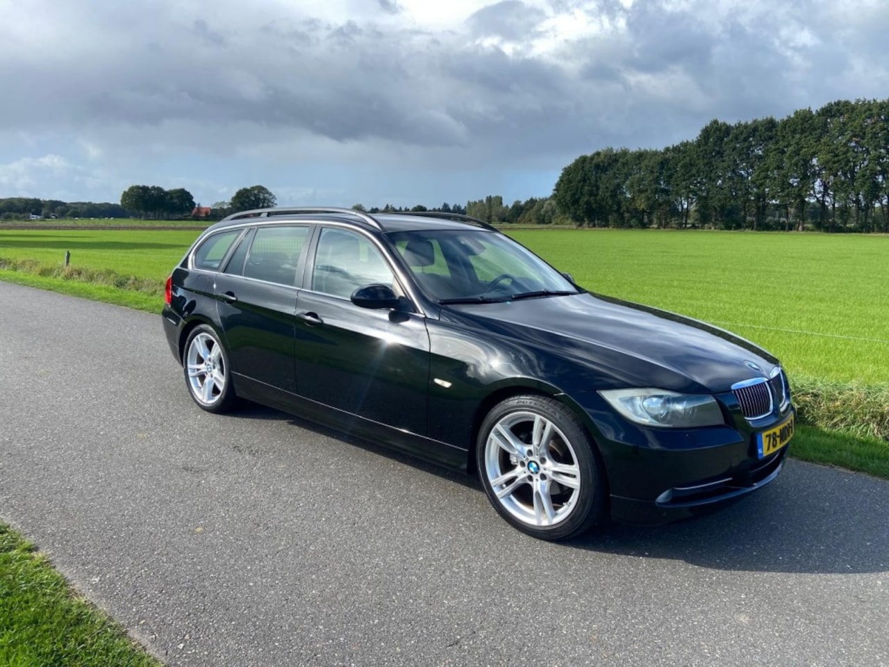 BMW 3-serie - Mooie 325 met veel extra's o.a. leren bekleding