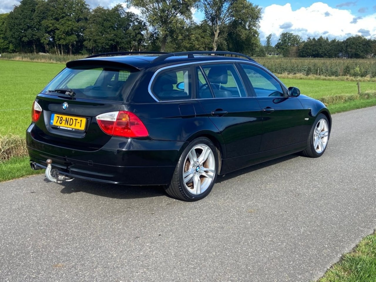 BMW 3-serie - Mooie 325 met veel extra's o.a. leren bekleding