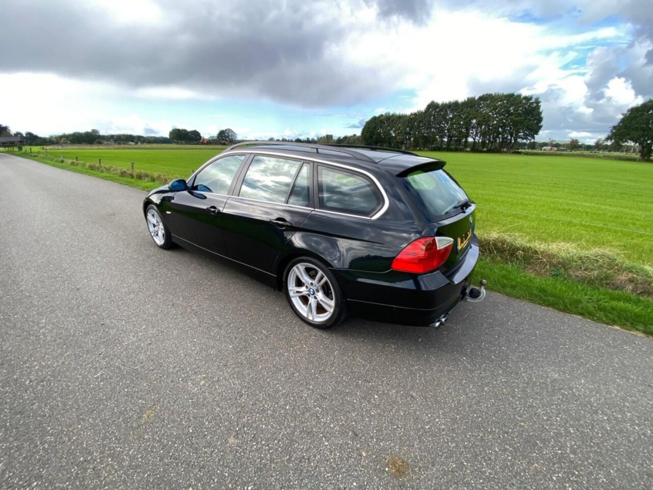 BMW 3-serie - Mooie 325 met veel extra's o.a. leren bekleding