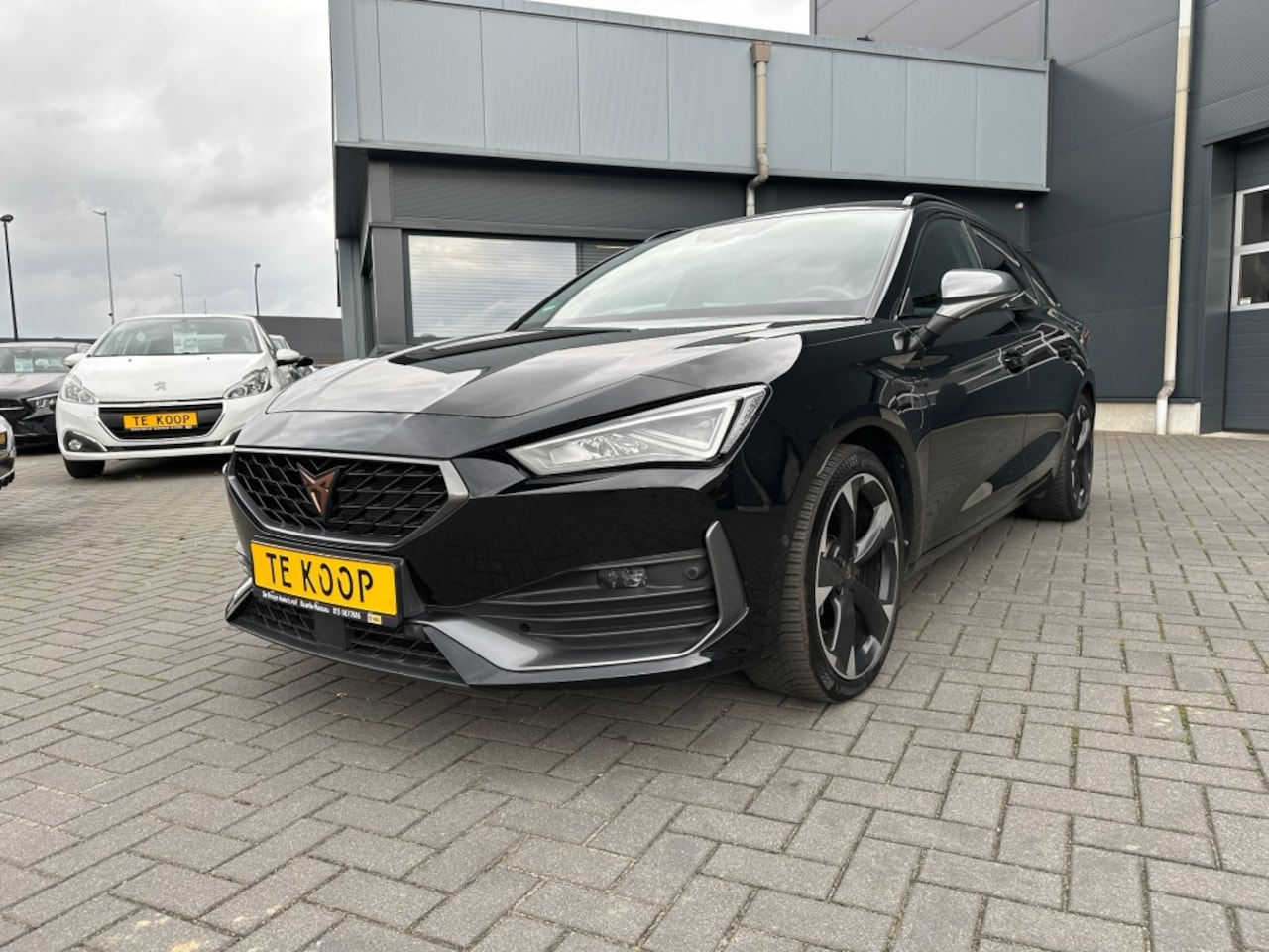 CUPRA Leon Sportstourer - Sportstourer 1.4e-Hybrid Business Navi.Camera - AutoWereld.nl