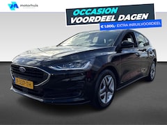 Ford Focus - 1.0 EcoBoost Connected | Achteruitrijcamera | Airco | Connected services