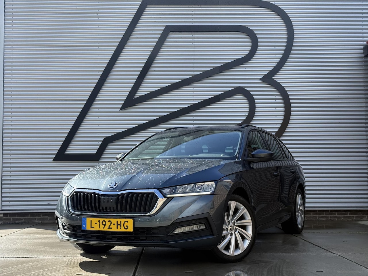 Skoda Octavia Combi - 1.0 e-TSI Business Edition 1e Eigenaar|Navi|Virtual Cockpit|Carplay|Clima|Cruise|PDC|Deale - AutoWereld.nl
