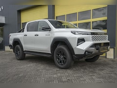 Toyota HiLux - 2.8 D-4D Hybrid Invincible JBL Pearl White