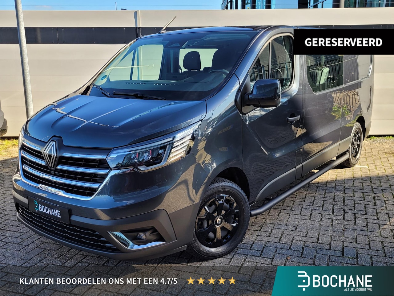 Renault Trafic - 2.0 Blue dCi 150 L2H1 Black Edition | Dubbele Cabine | Trekhaak | CarPlay | Achteruitrijca - AutoWereld.nl