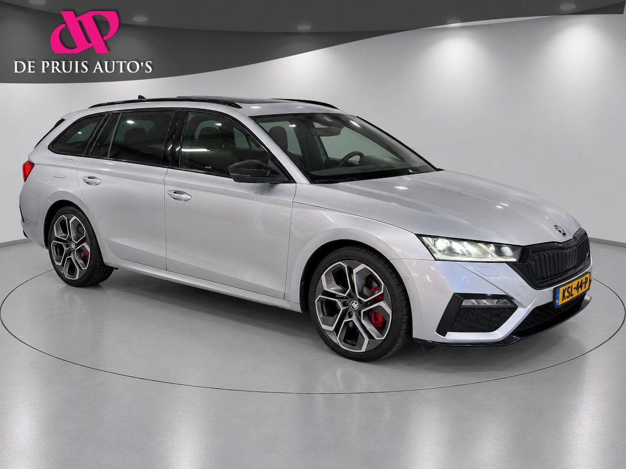 Skoda Octavia Combi - 2.0 TSI RS Pano Head-Up El.Stoelvertsteling+Memo 19inch - AutoWereld.nl