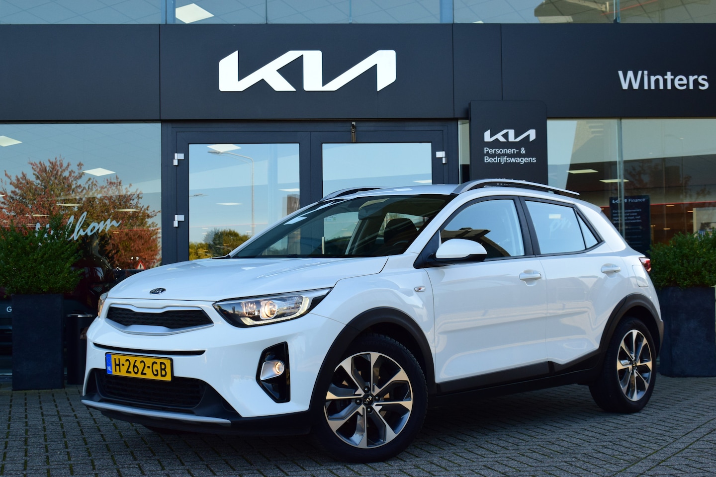 Kia Stonic - 1.0 T-GDi DynamicLine | Airco | Cruise Control | Camera | Bluetooth | Navigatie | 17"LM ve - AutoWereld.nl