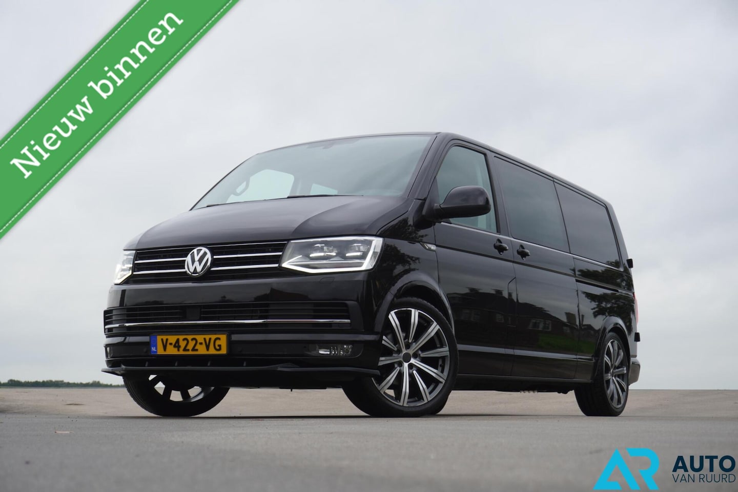 Volkswagen Transporter - 2.0 TDI L2H1 DC * LED * MARGE * LUXE - AutoWereld.nl