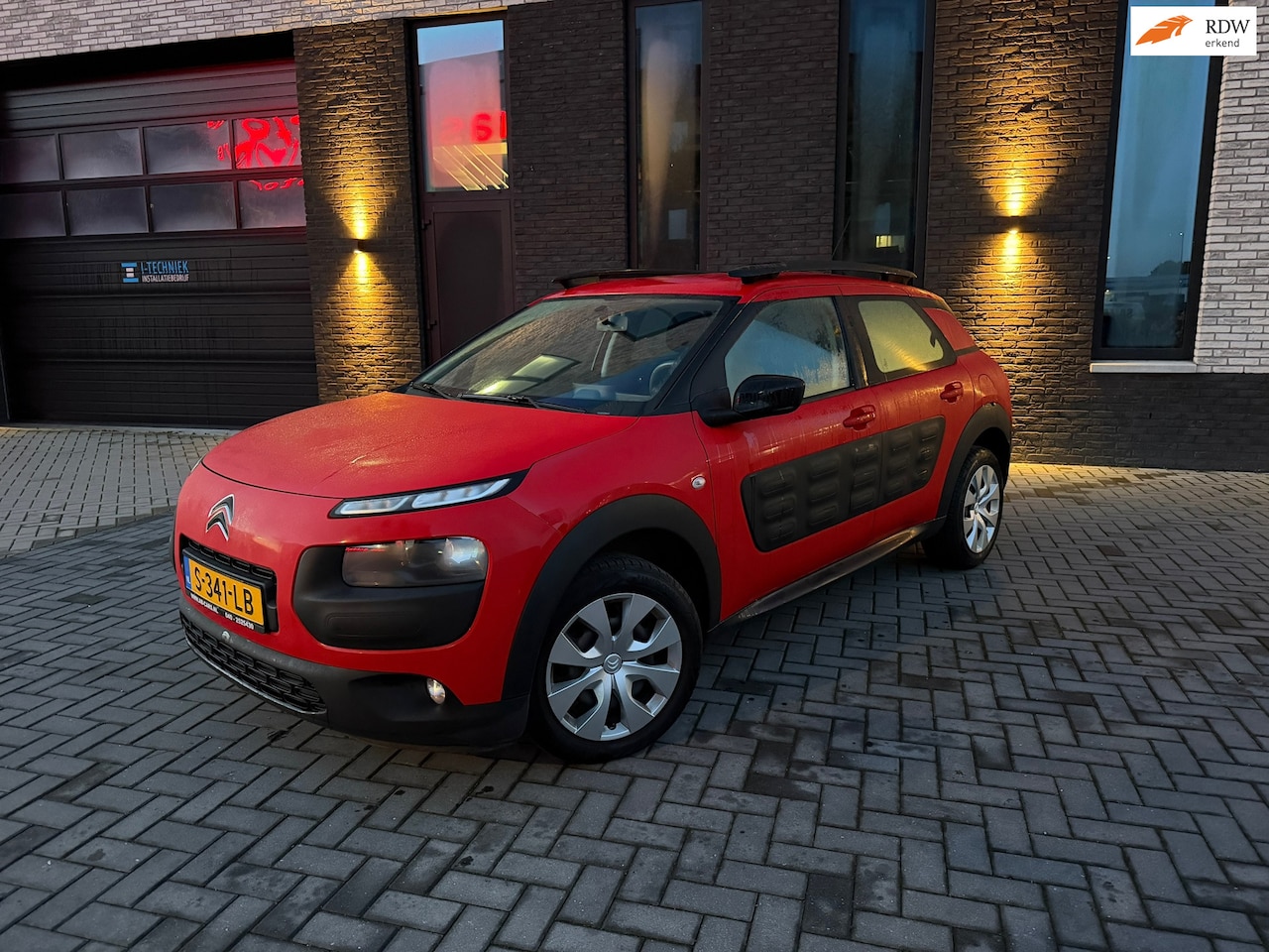 Citroën C4 Cactus - 1.2 PureTech Live 1.2 PureTech Live - AutoWereld.nl