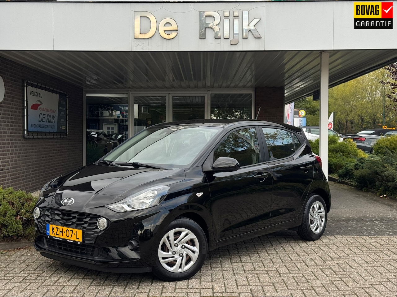 Hyundai i10 - 1.0 Comfort | Apple Carplay/Android Auto, Camera, Stoel + Stuurverwarming, Cruise, Climate - AutoWereld.nl