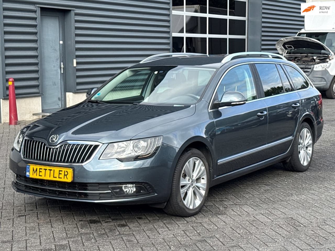 Skoda Superb Combi - 1.8 TSI Elegance Business | Navigatie | Memory seat | Cruise control - AutoWereld.nl