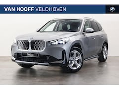 BMW iX1 - eDrive20 xLine / Achteruitrijcamera / Adaptieve LED / Comfort Access / Stoelverwarming