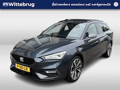 SEAT Leon Sportstourer - 1.4 TSI eHybrid PHEV FR / AUTOMAAT/ PANO/ CAMERA/ PARK. SENSOREN/ DCC/ DODE HOEK/ LED/ STO