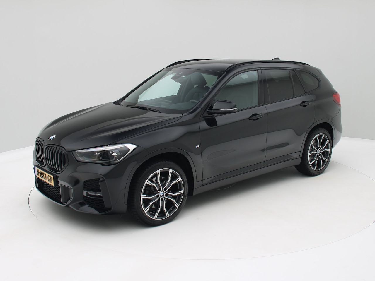 BMW X1 - sDrive20i Business Edition Aut. Sport / Leder / LED / 178pk / Origineel NL - AutoWereld.nl