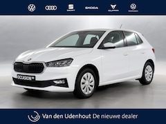 Skoda Fabia - 1.0 TSI 95pk Essence / Navigatie via App Connect / Parkeersensoren