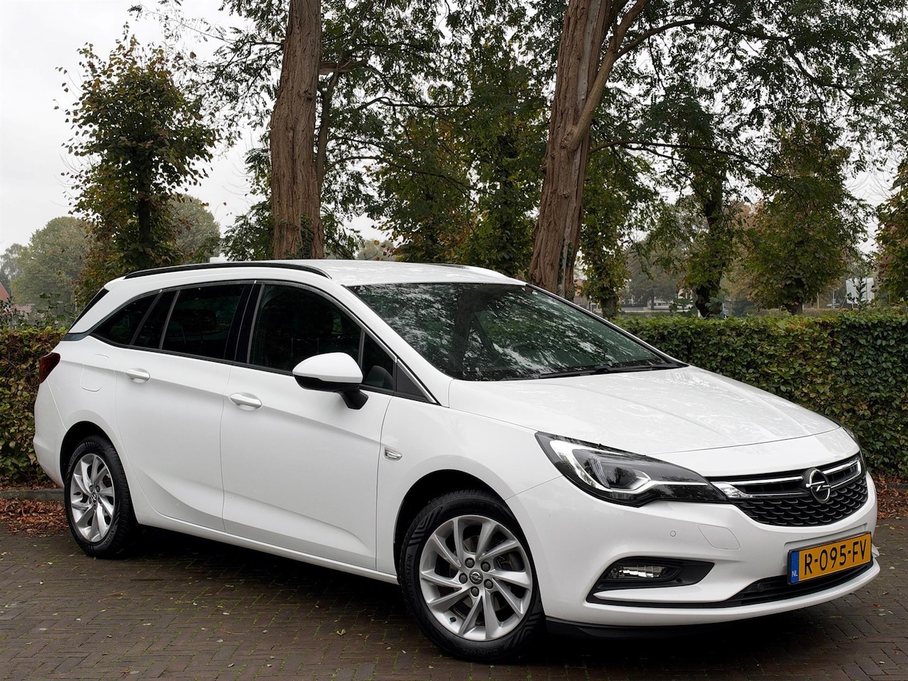 Opel Astra Sports Tourer - Tourer+ 1.4 Turbo S/S/Navi/Carplay/Navi/Camera/Stoelverw Achter+Voor/Stuurverw - AutoWereld.nl