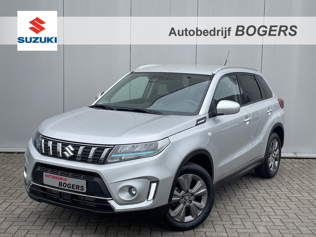 Suzuki Vitara - 1.4 Boosterjet Select Smart Hybrid Navigatie, Climate Control, Adaptive Cruise Control, 17 - AutoWereld.nl