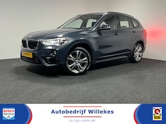 BMW X1 - sDrive18i High Executive | 1E EIGENAAR | TREKHAAK | NAVI | STOELVERWARMING |