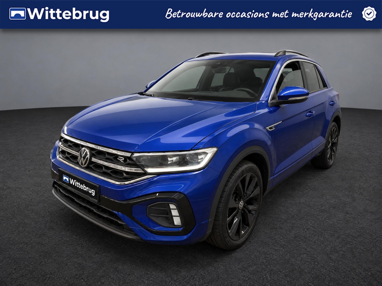Volkswagen T-Roc - 1.5 TSI R-Line 150pk DSG Automaat Panoramadak / Trekhaak afneembaar / Camera / Parkeersens - AutoWereld.nl