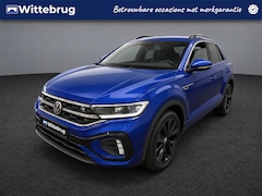 Volkswagen T-Roc - 1.5 TSI R-Line 150pk DSG Automaat Panoramadak / Trekhaak afneembaar / Camera / Parkeersens