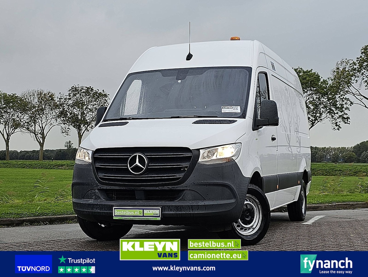 Mercedes-Benz Sprinter - 315 L2H2 Wp-Inrichting RWD Camera Mbux Euro6 3-Zits CarPlay Mf-Stuurwiel 1e Eigenaar Oh-Hi - AutoWereld.nl