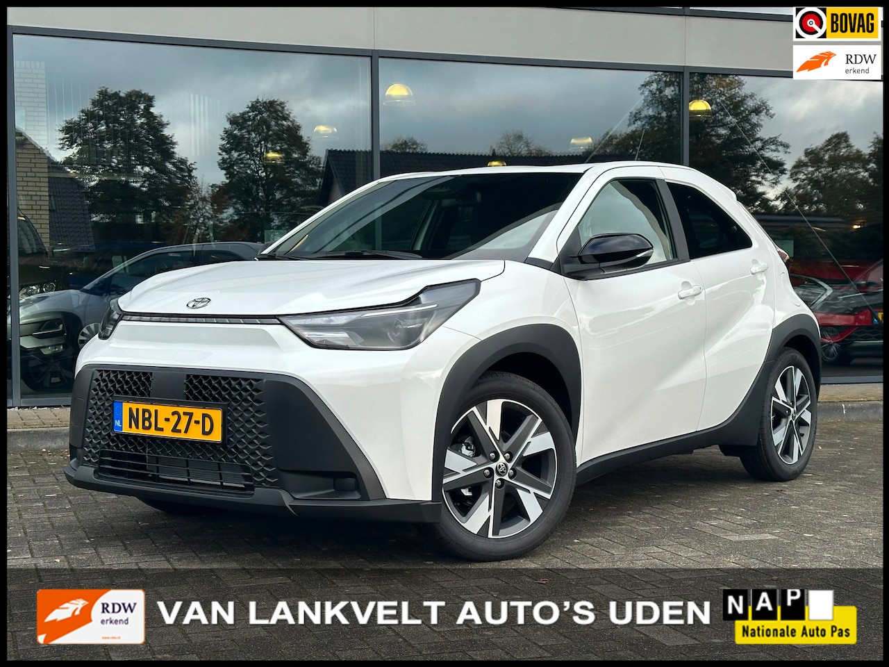 Toyota Aygo X - Hybrid 115 Apple Carplay-Winterpakket-Camera-Clima-Led Nieuw Voertuig! - AutoWereld.nl
