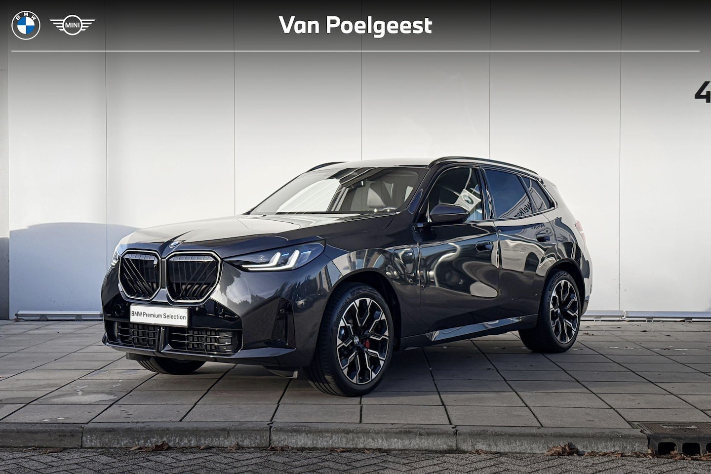 BMW X3 - 30e xDrive M-Sport Pro 20 Inch / Glazen Dak / Electrische Zwenkhaak / Ionic Glow / Getinte - AutoWereld.nl