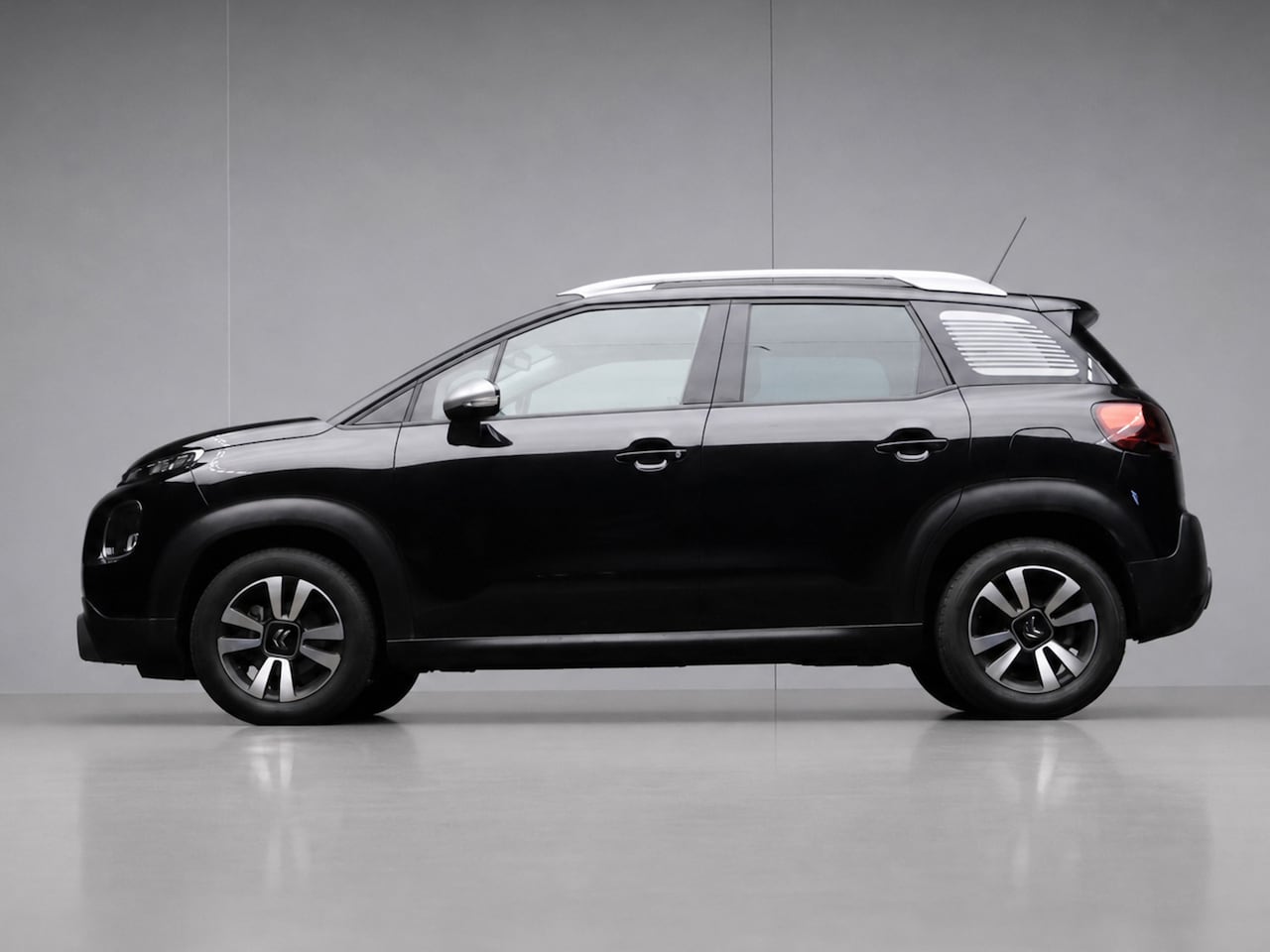 Citroën C3 Aircross - 1.2 PureTech S&S Feel Sport (APPLE CARPLAY,NAVI,CLIMATE,CRUISE,GETINT,SPORTSTOELEN,LM VELG - AutoWereld.nl