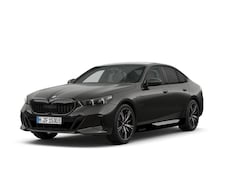 BMW 5-serie - 550e xDrive M Sportpakket Pro | Comfort pakket | Innovation Pack | Travel Pack